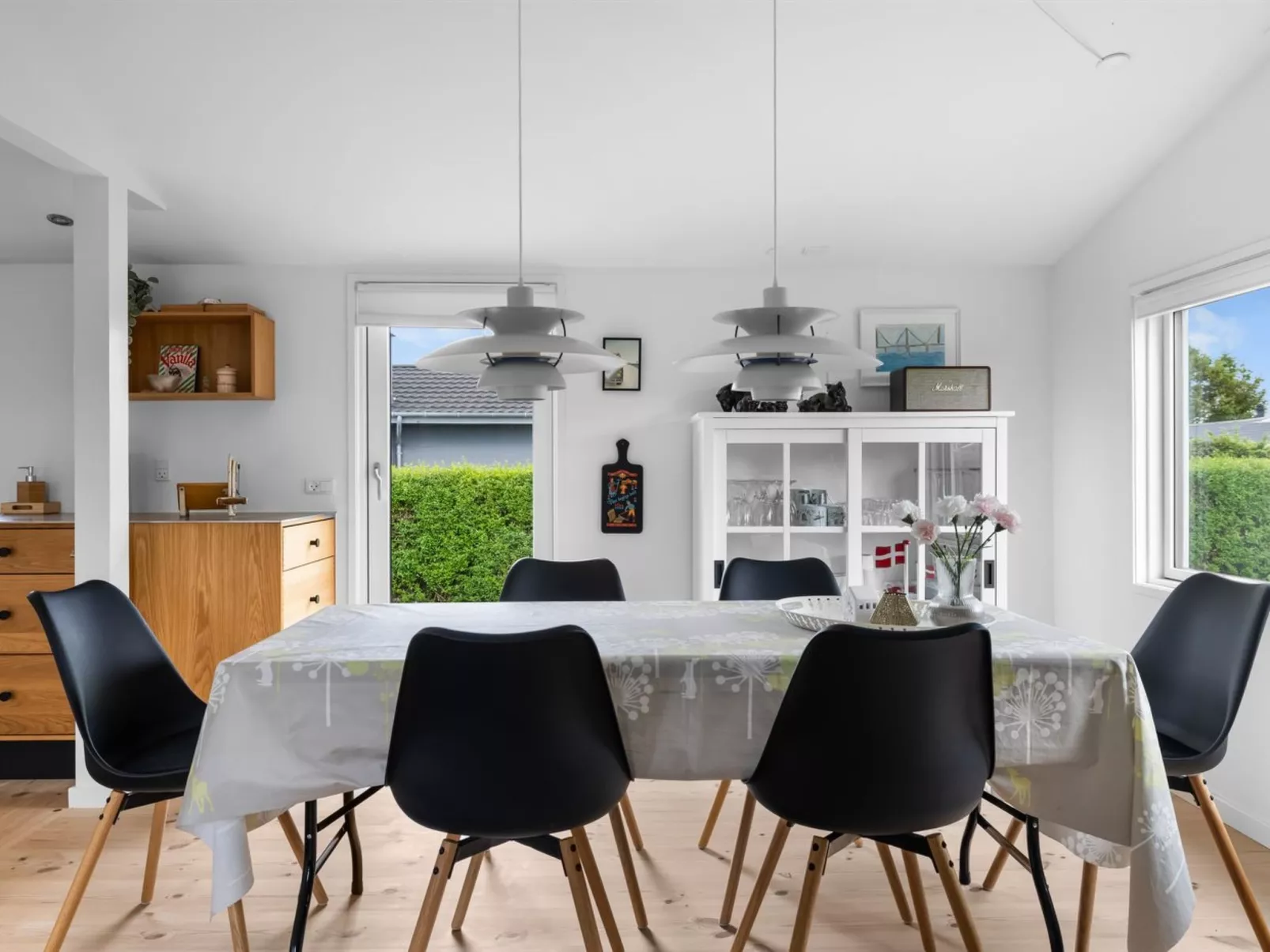 "Daya" - 75m from the sea-Binnen