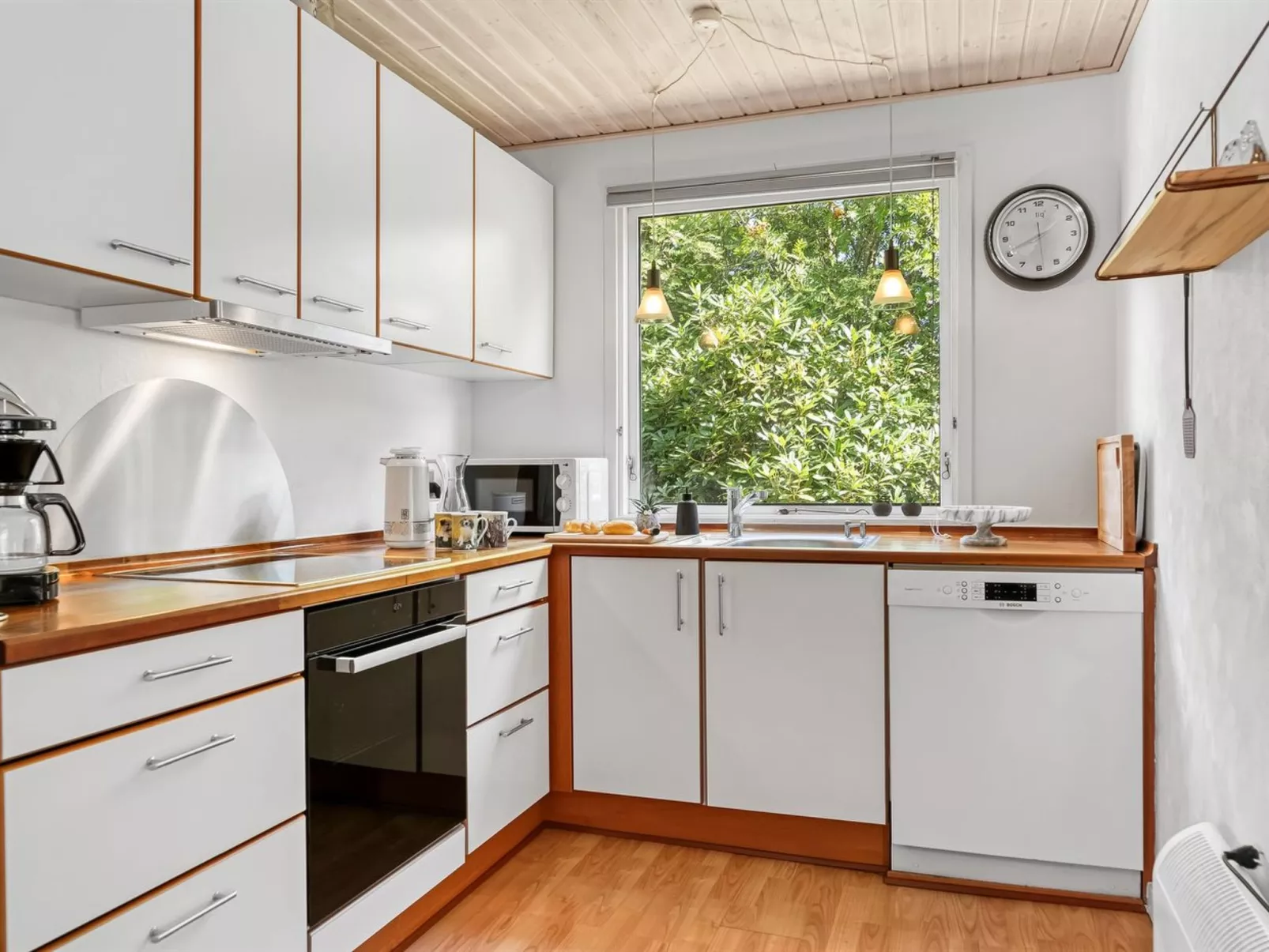 "Sallie" - 500m to the fjord-Binnen