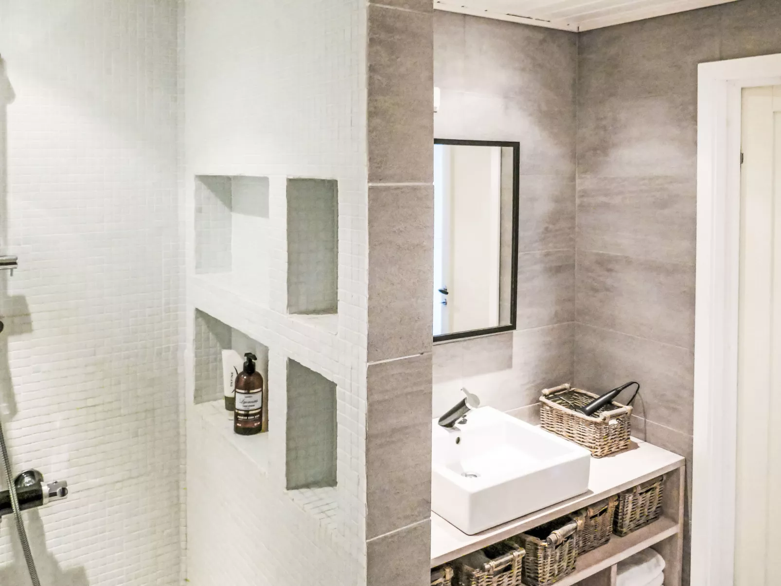 Lauvlid Cottage-Binnen