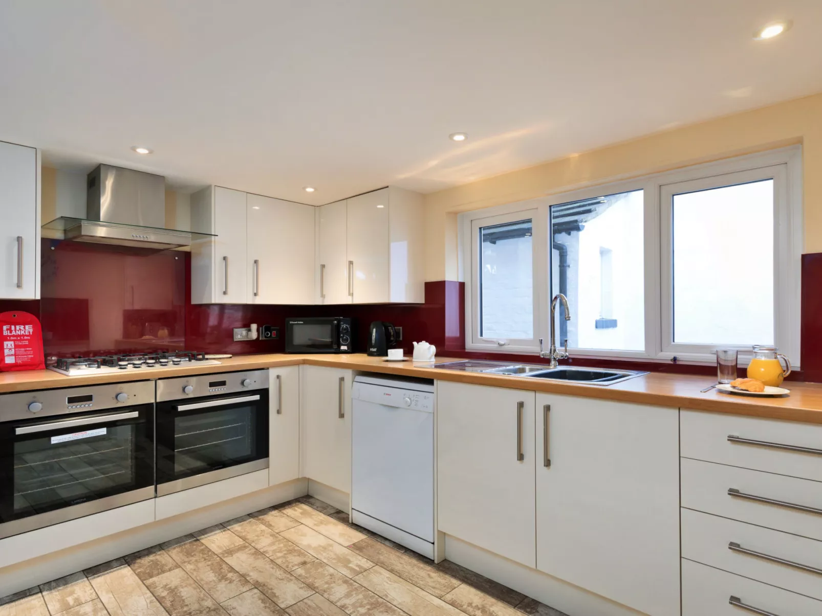 Adventure House-Binnen