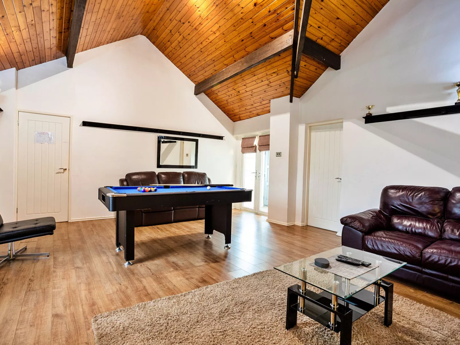 Woodstock Lodge-Binnen