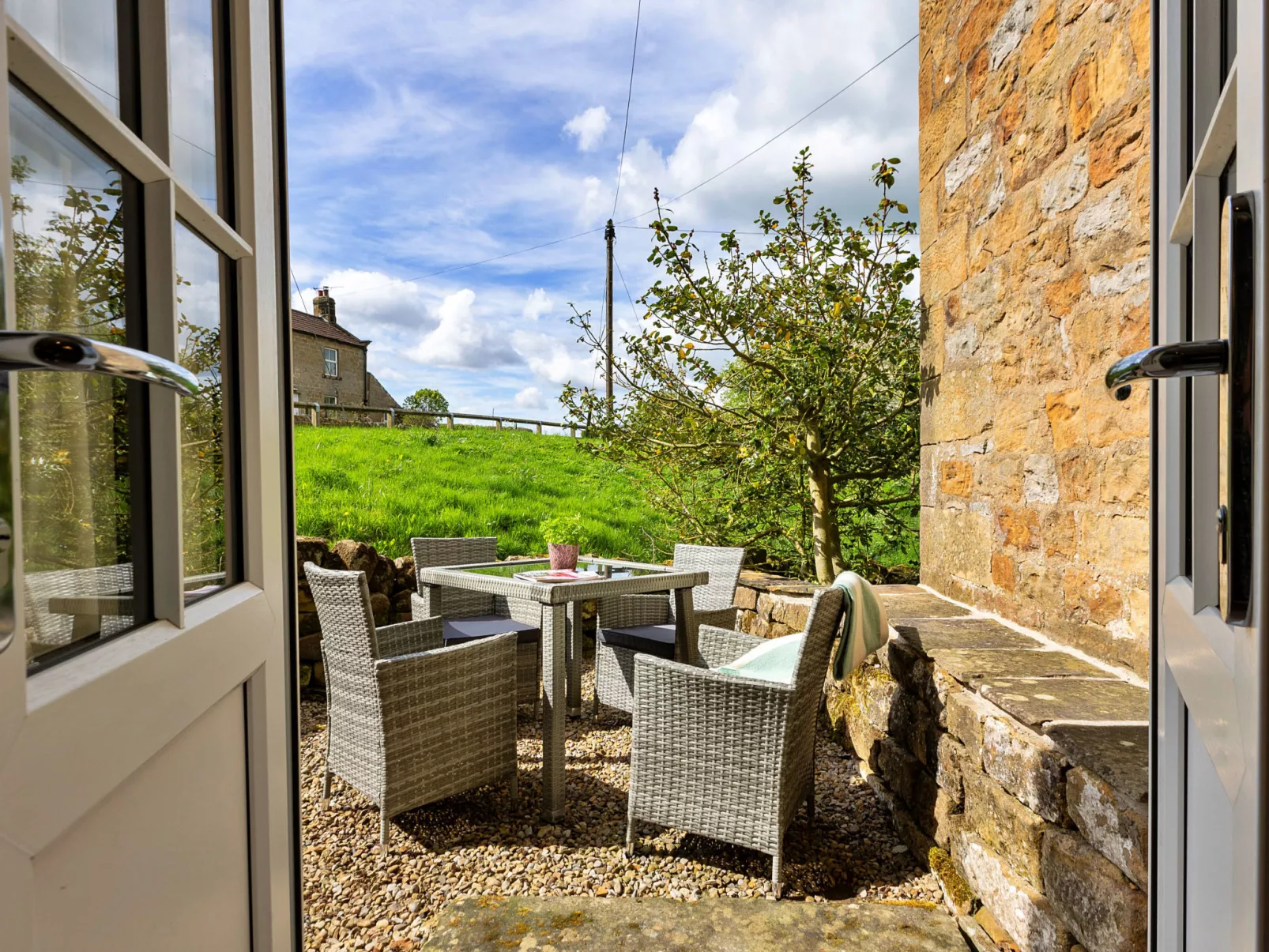 Cherry Cottage Nr Grantley Hall-Buiten