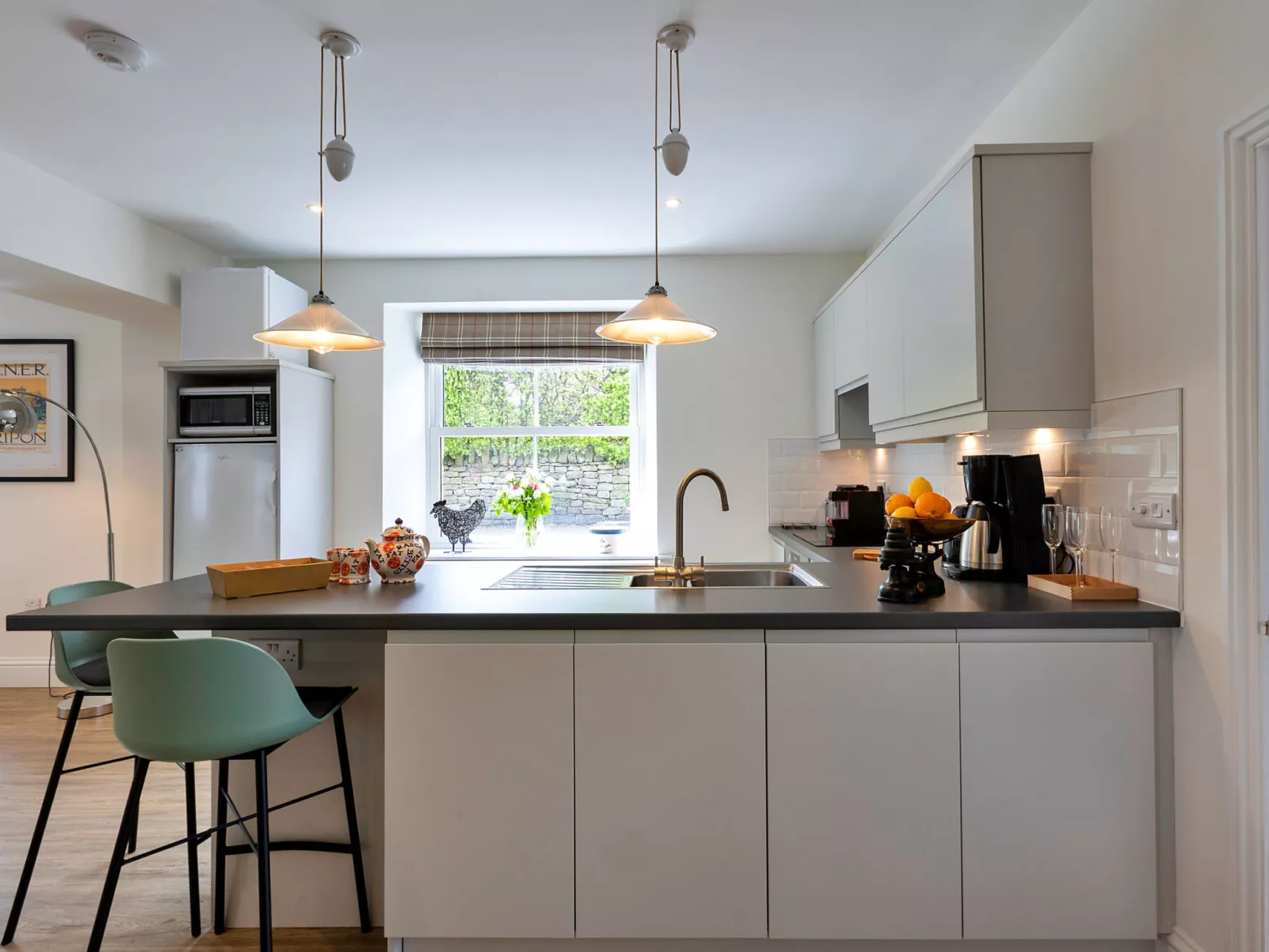 The Old Estate Office Nr Grantley Hall-Binnen