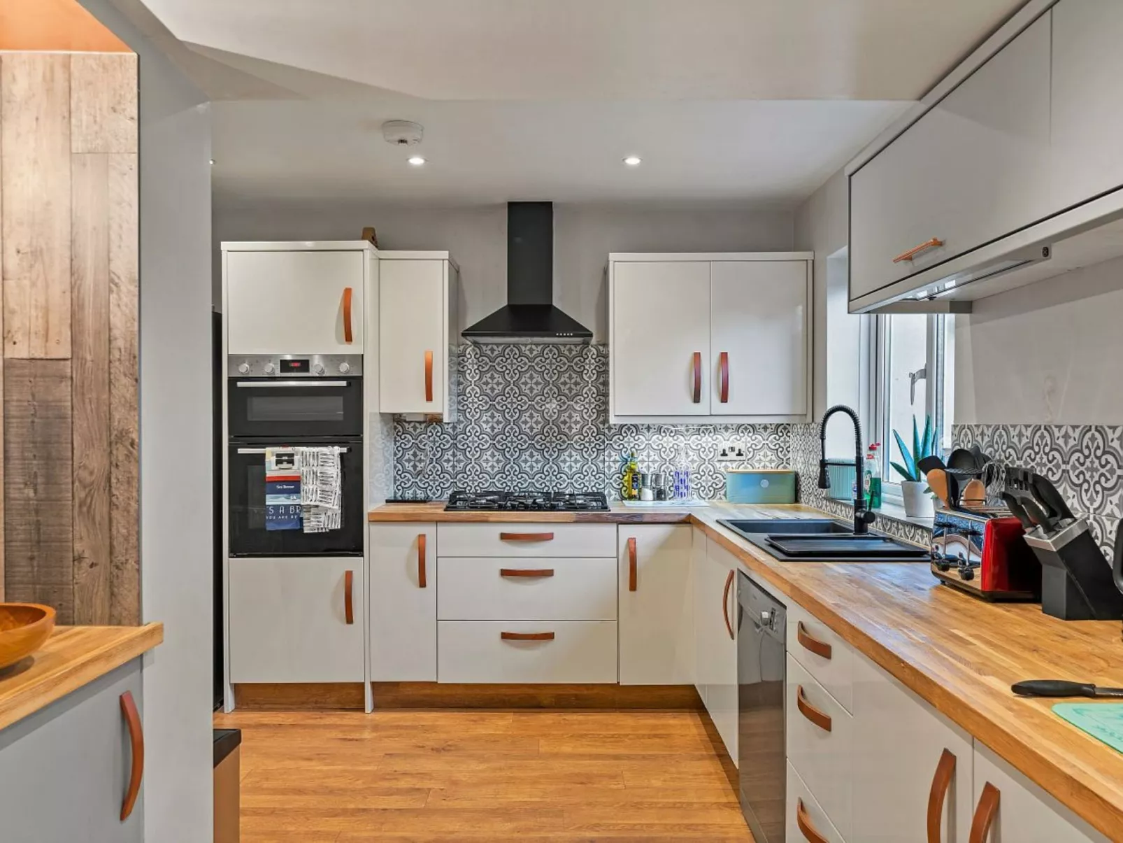 The Lamb Park Lookout-Buiten