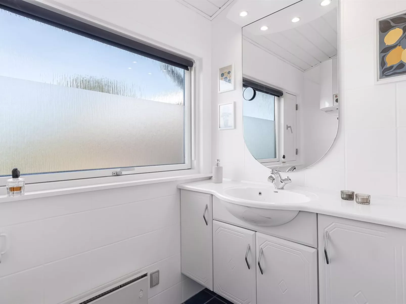 "Quanna" - 450m from the sea-Binnen