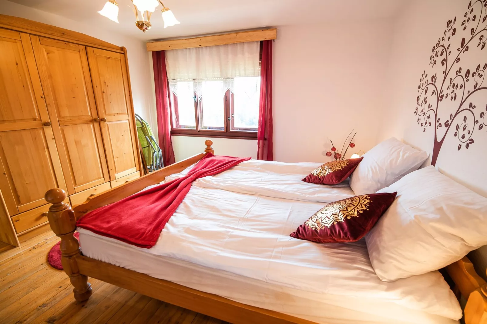 Bloomfield Retreat Country House with Sauna - Three Bedroom Country House-Slaapkamer