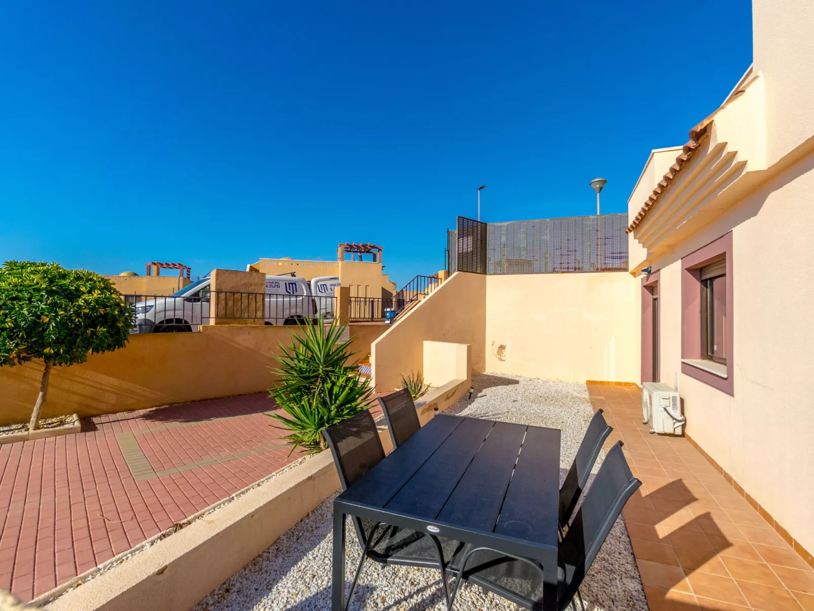 Collados Zieschang-Buiten