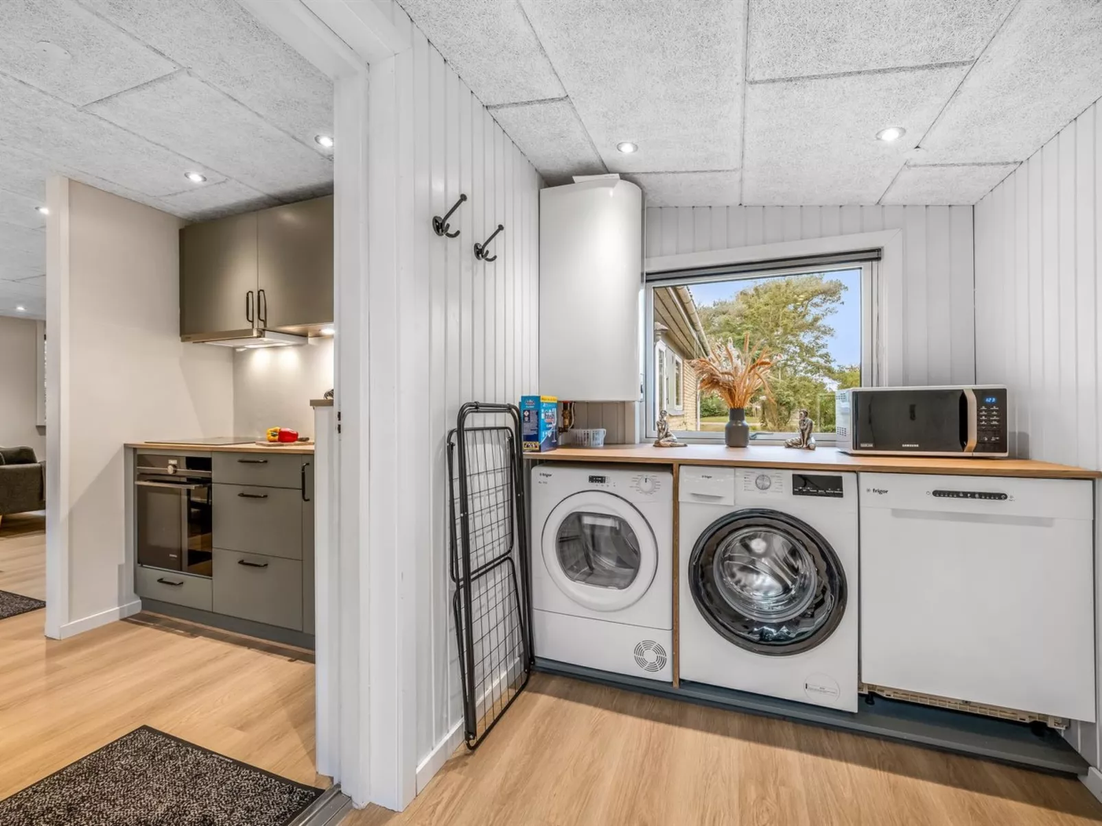 "Naia" - 300m to the fjord-Binnen