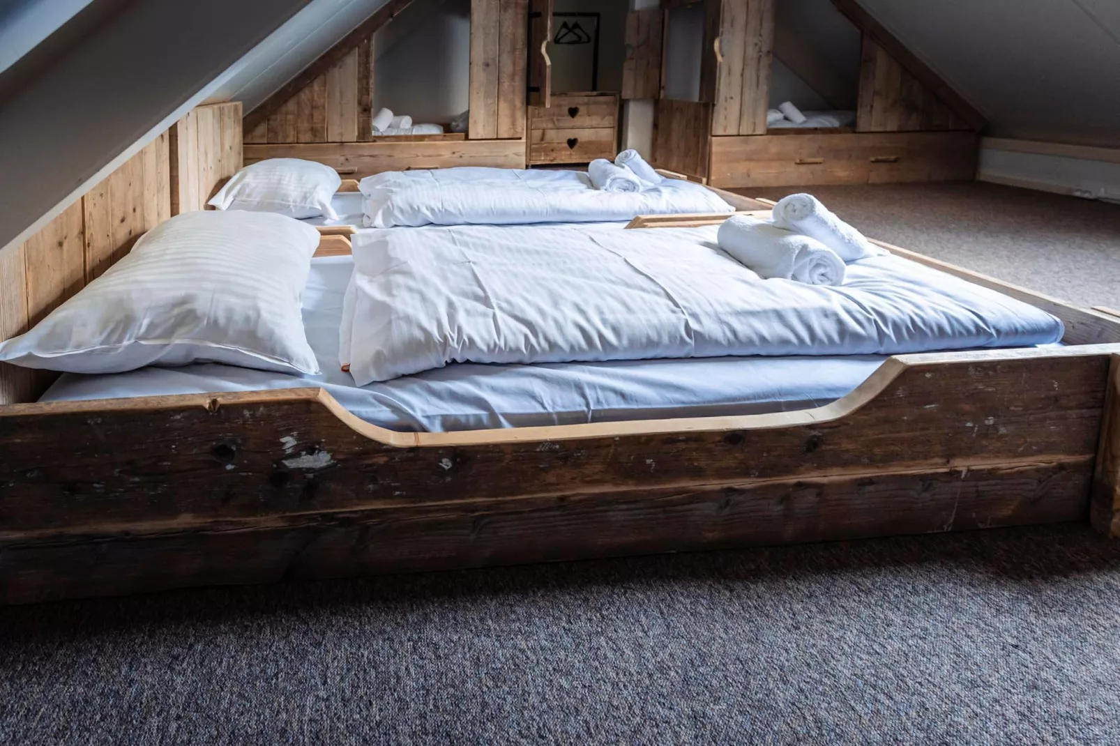 16 - Persons Family bungalow-Slaapkamer