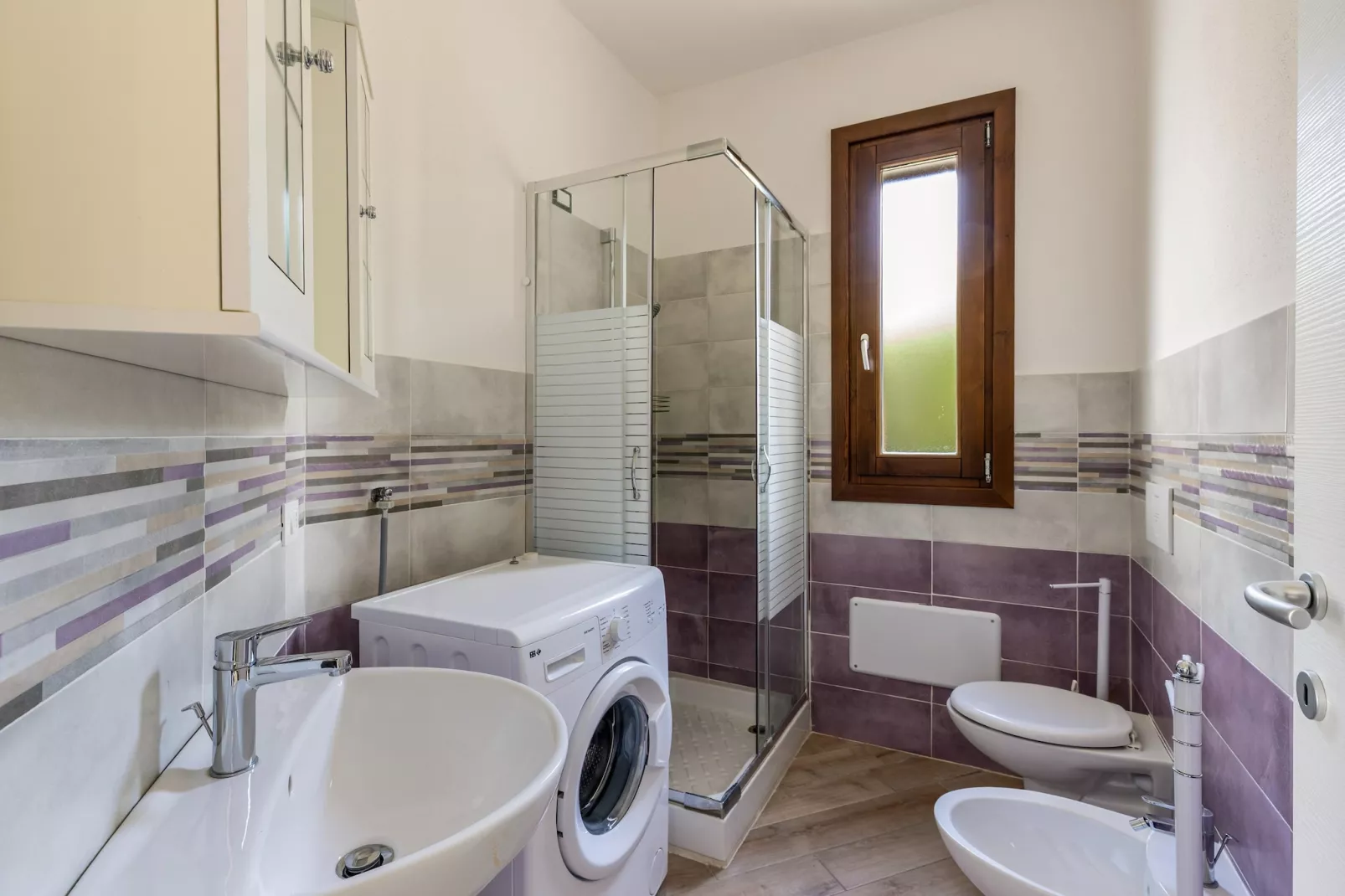 TRILO 2 MAREBLU PT-Badkamer