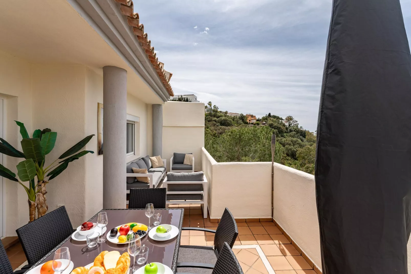 CT 366 - Faro's Silent Dream in Elviria - Marbella-Terrasbalkon