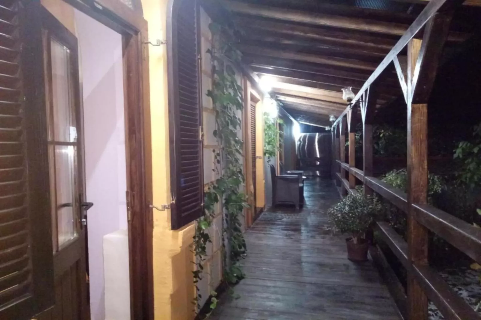 Rooms Zeko - Classic Double Room with Terrace-Terrasbalkon