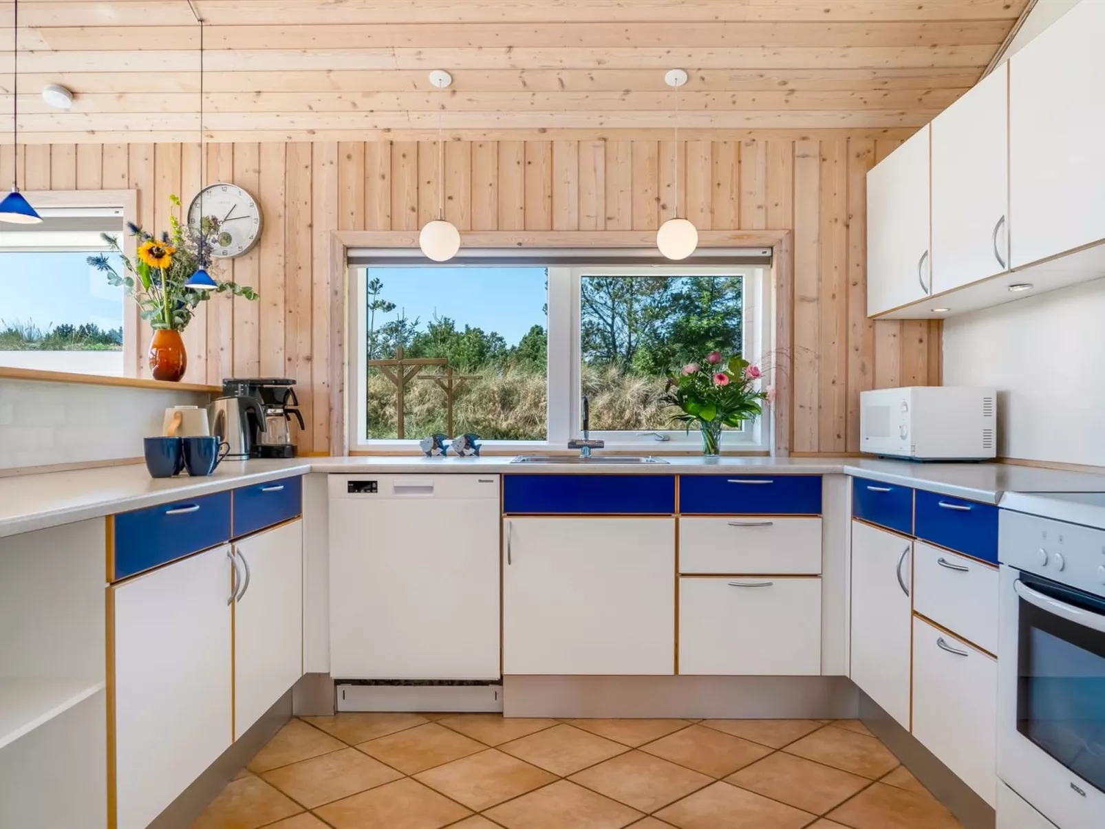 "Melita" - 2km from the sea-Binnen