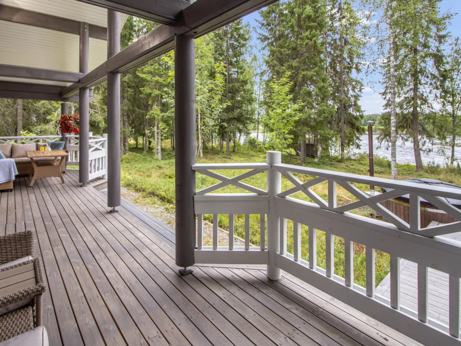 Villa white water-Binnen