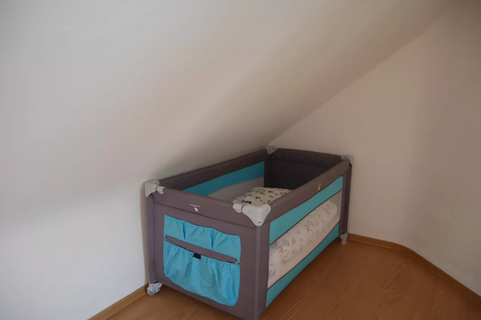 Komfortables Ferienhaus in Douarnenez-Tréboul-Slaapkamer