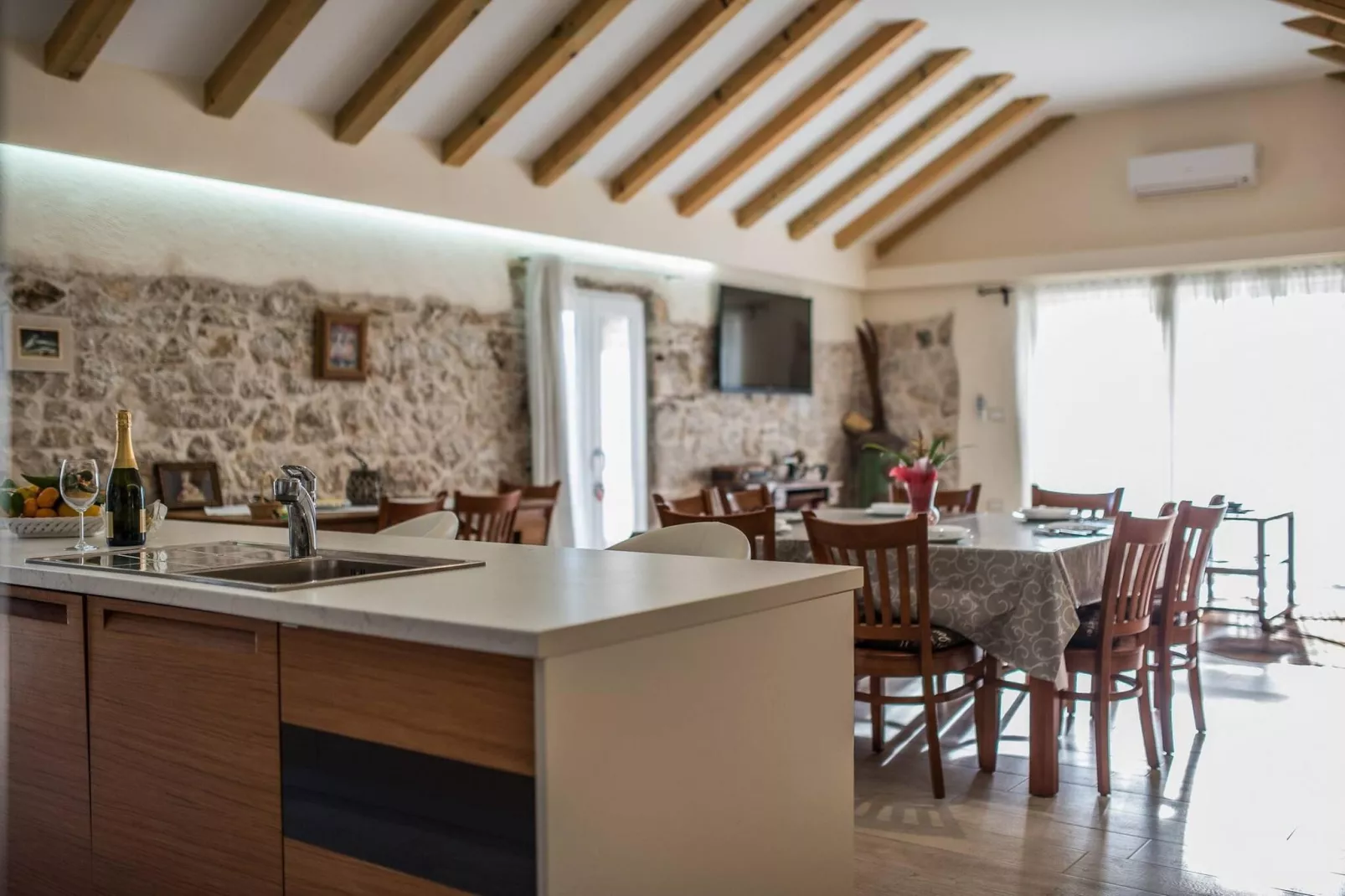 Authentic Villa Zvonko-Keuken