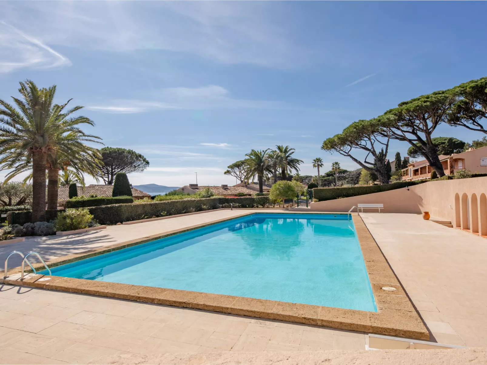 El Cantarello-Buiten