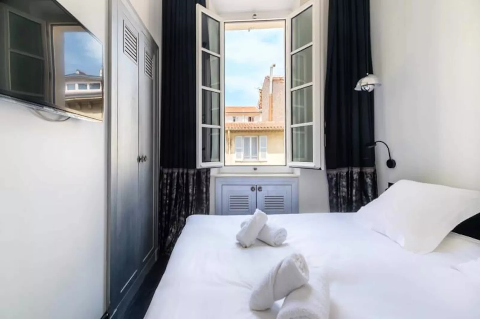 Résidence Prestige Et Confort Face Au Palais Des Festivals-Niet-getagd