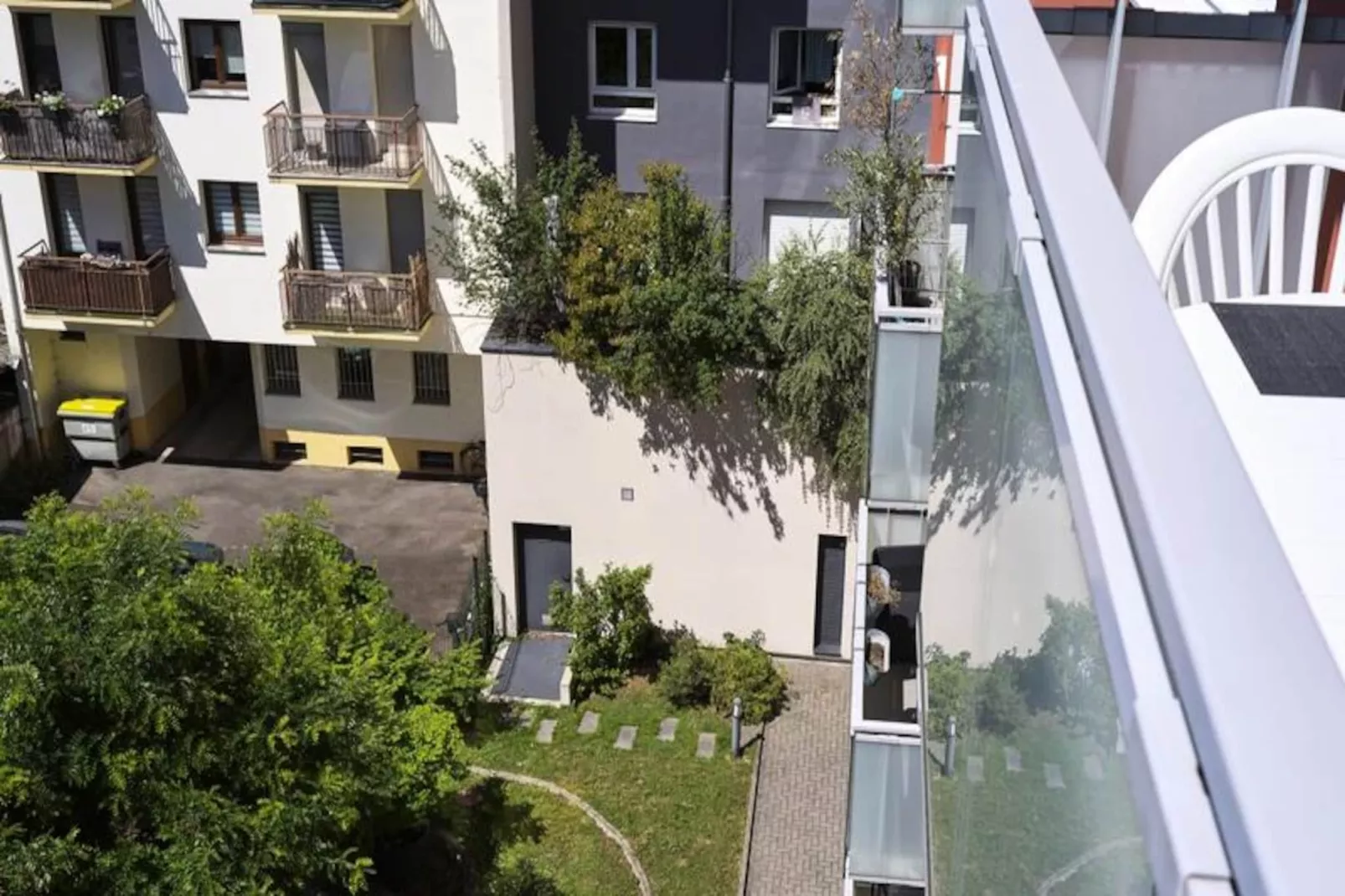 Dans Les &eacute;toiles - 2 Chambres Proche Centre Ville Avec Parking Inclus-Niet-getagd