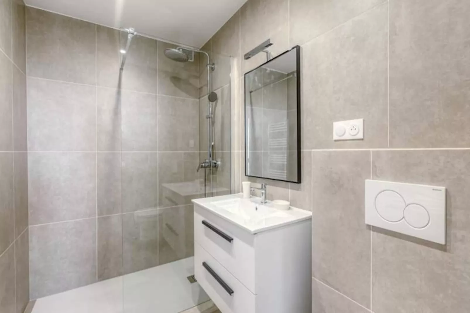 Résidence T2 Lumineux Avec Terrasse Et Vue Mer &ndash; Le Lavandou, Aiguebelle-Niet-getagd