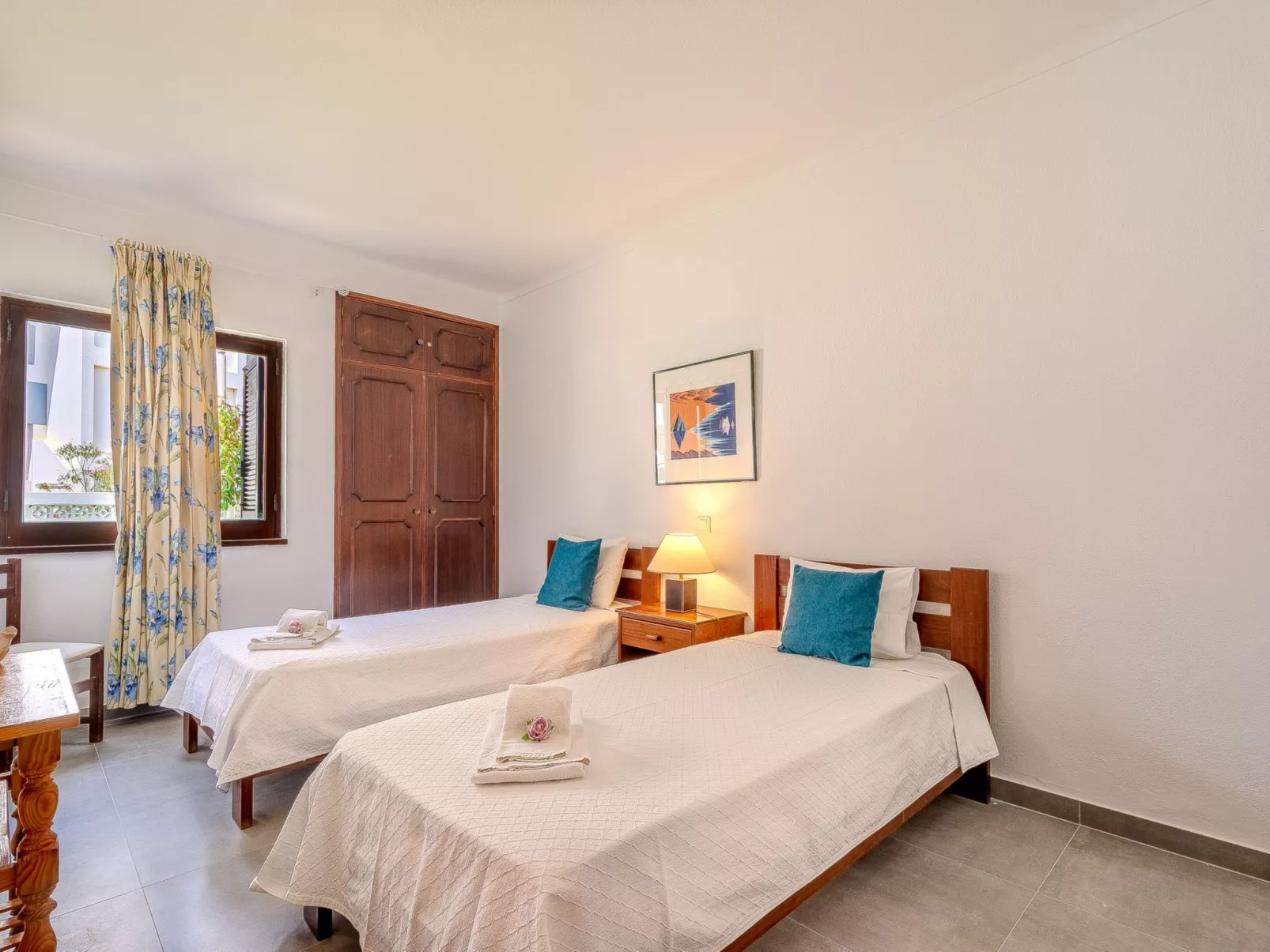 Amélia - Sunny Way-Binnen