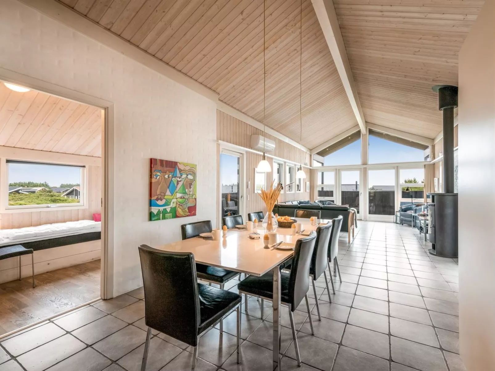 "Temjana" -  from the sea-Binnen