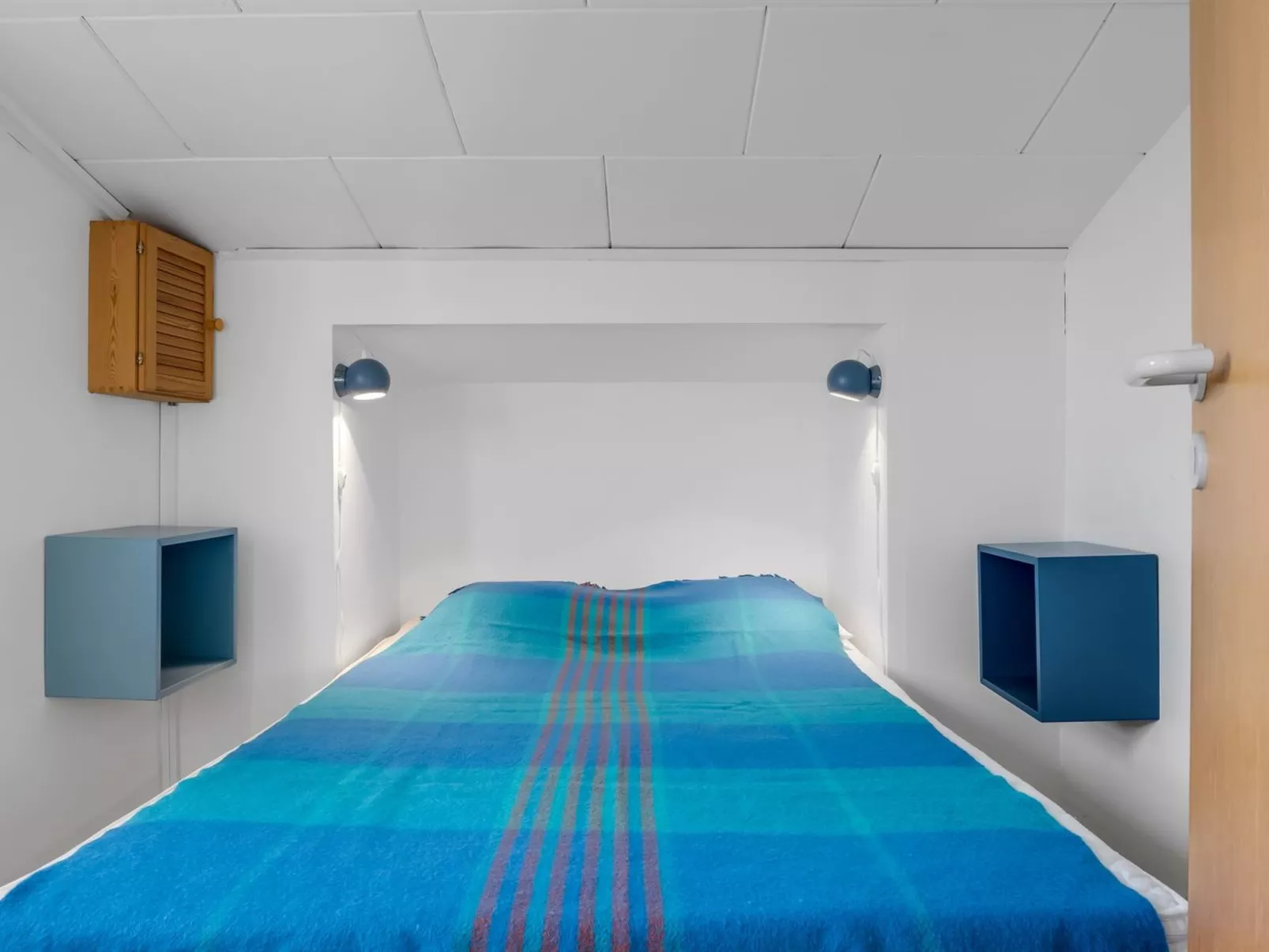 "Holger" - 50m from the sea-Binnen