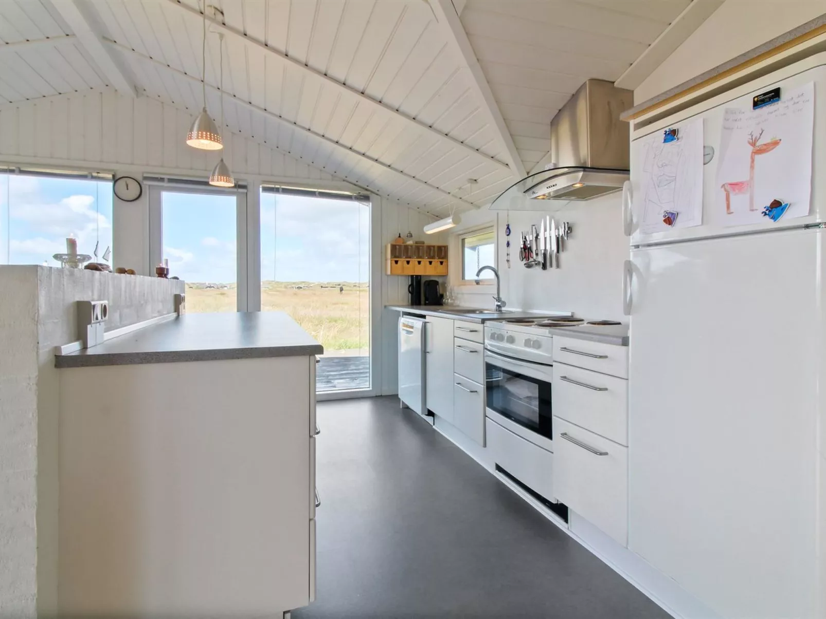 "Edyta" - 400m from the sea-Binnen