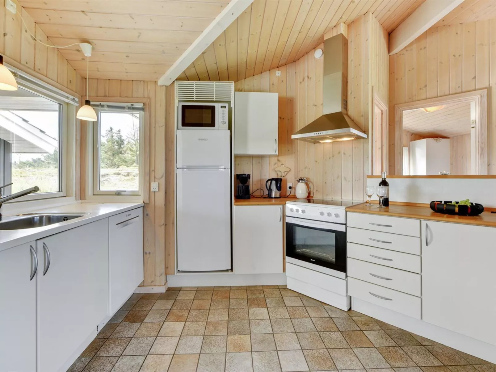 "Electra" - 500m to the fjord-Binnen