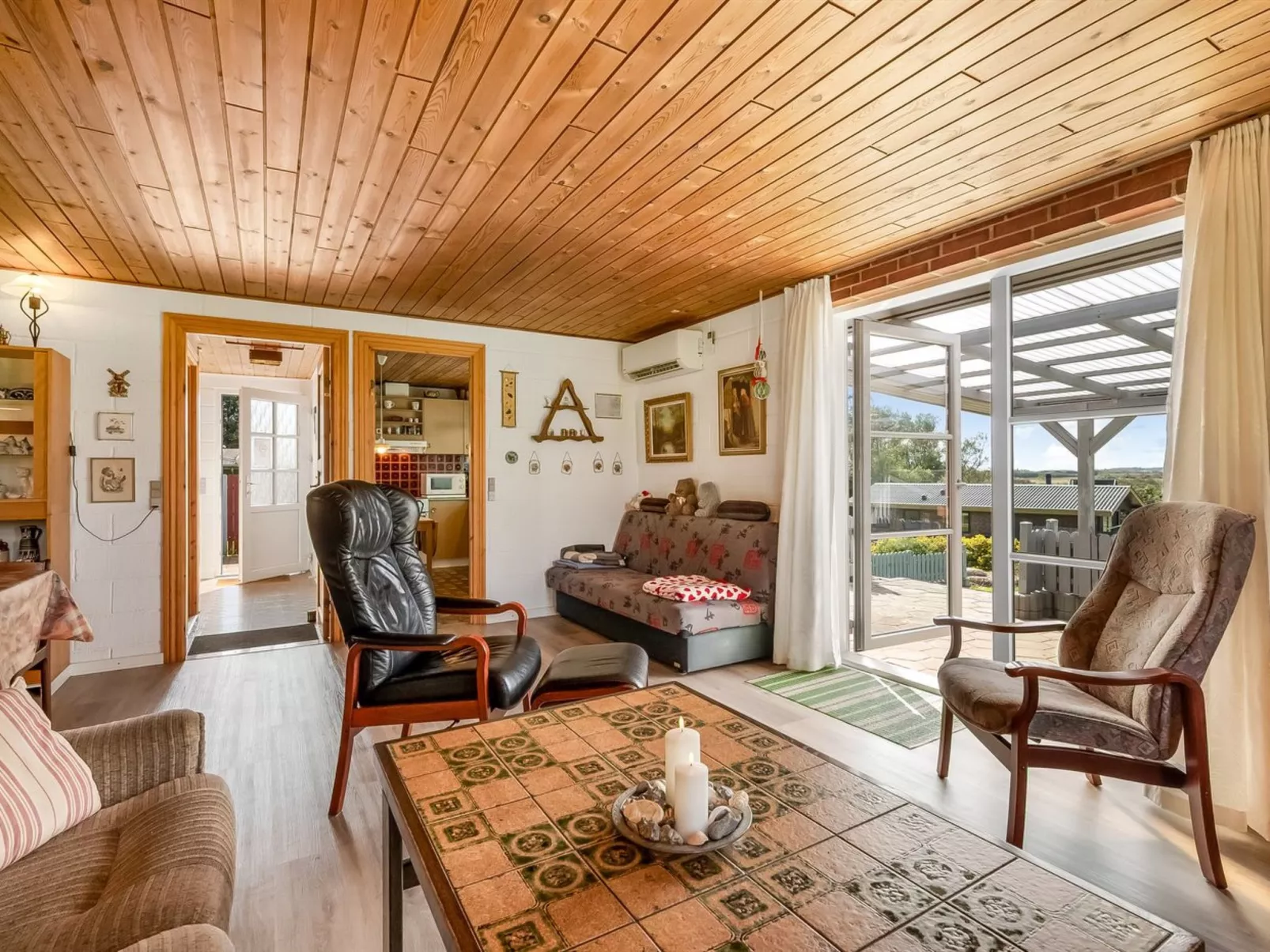 "Tuki" - 700m to the fjord-Binnen