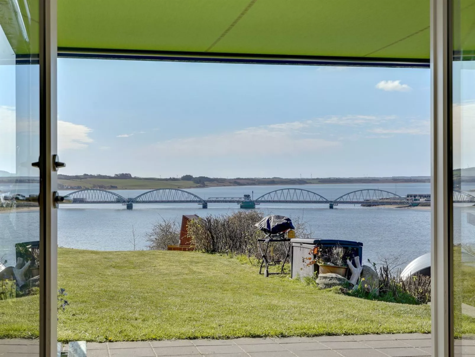 "Nielsen" - 30m to the fjord-Buiten