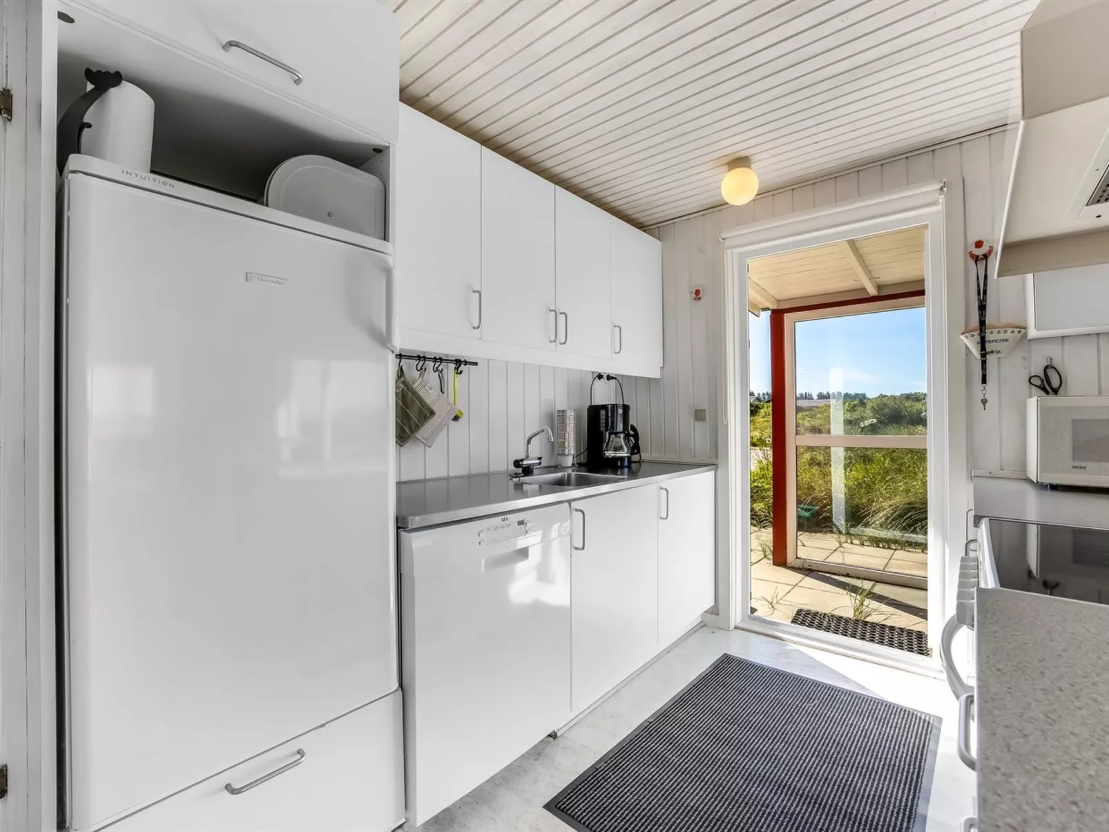 "Olla" - 300m from the sea-Binnen