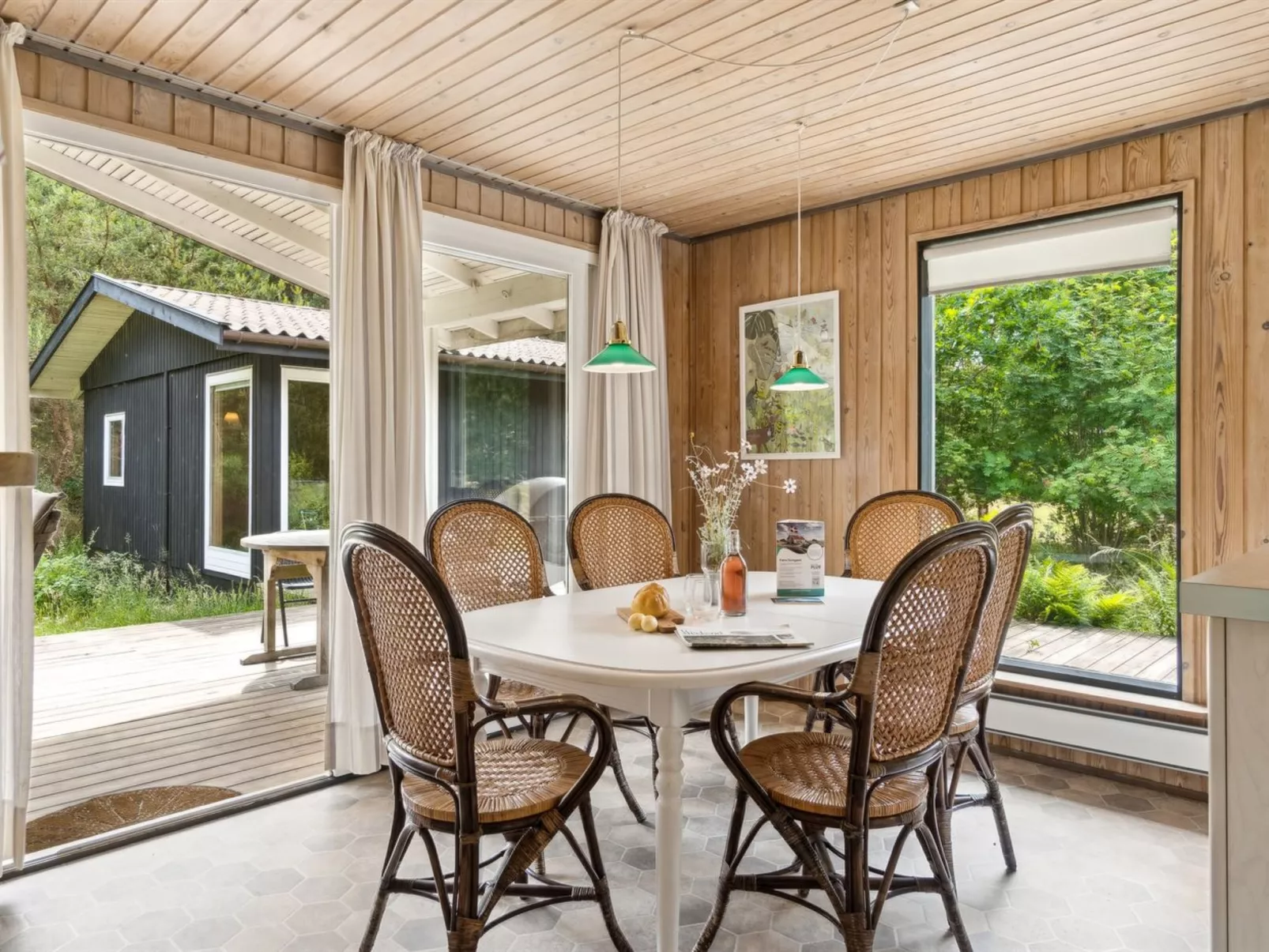 "Mirzə" - 250m from the sea-Binnen