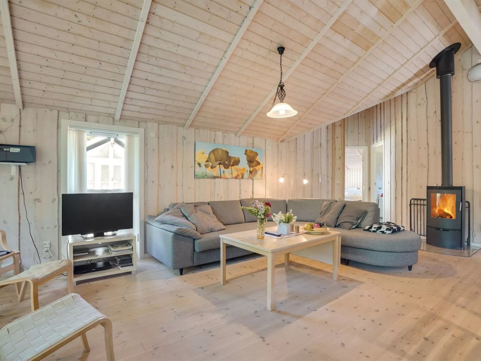 "Elita" - 1.7km from the sea-Binnen