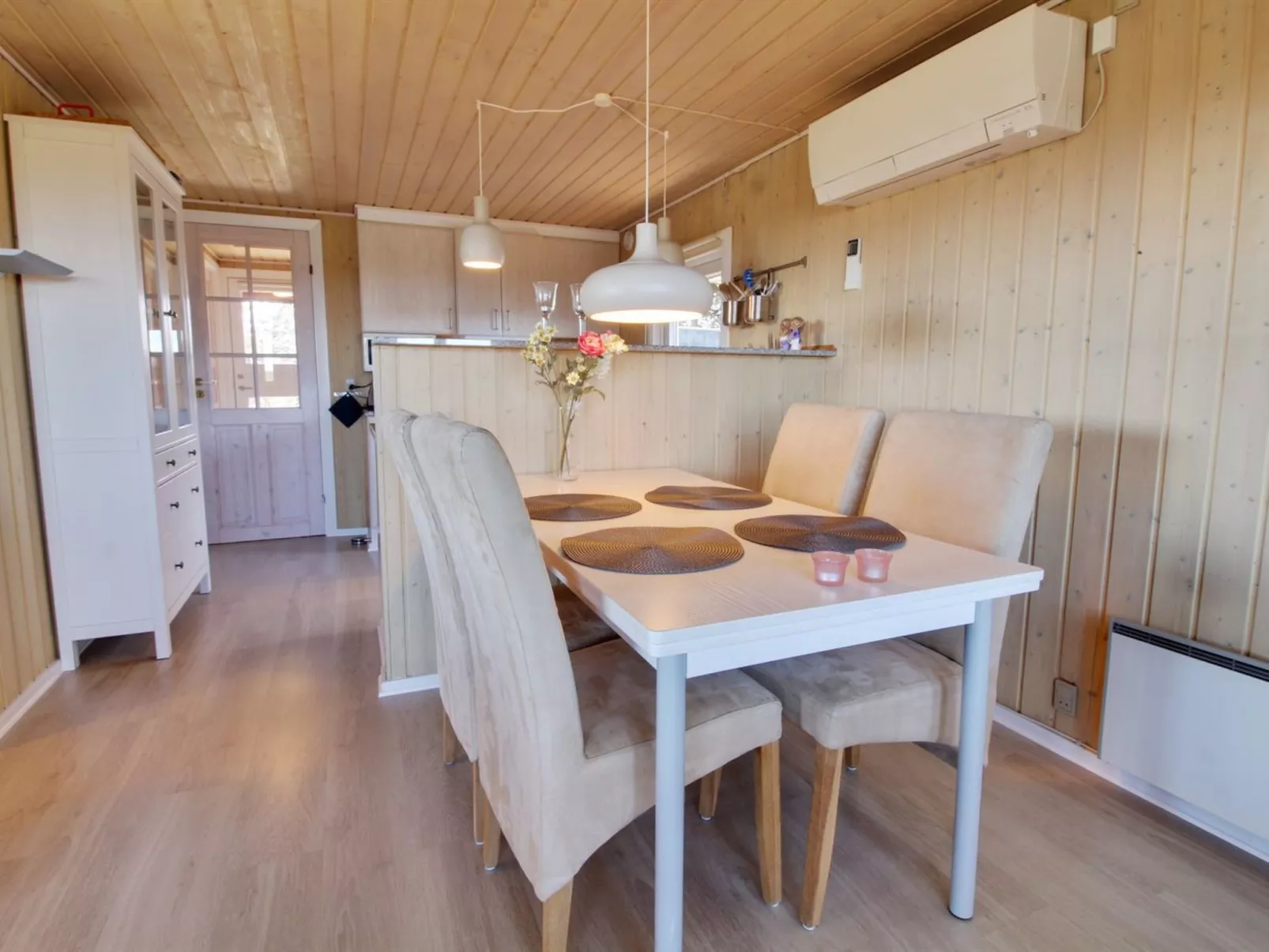 "Zekine" - 2.5km from the sea-Binnen