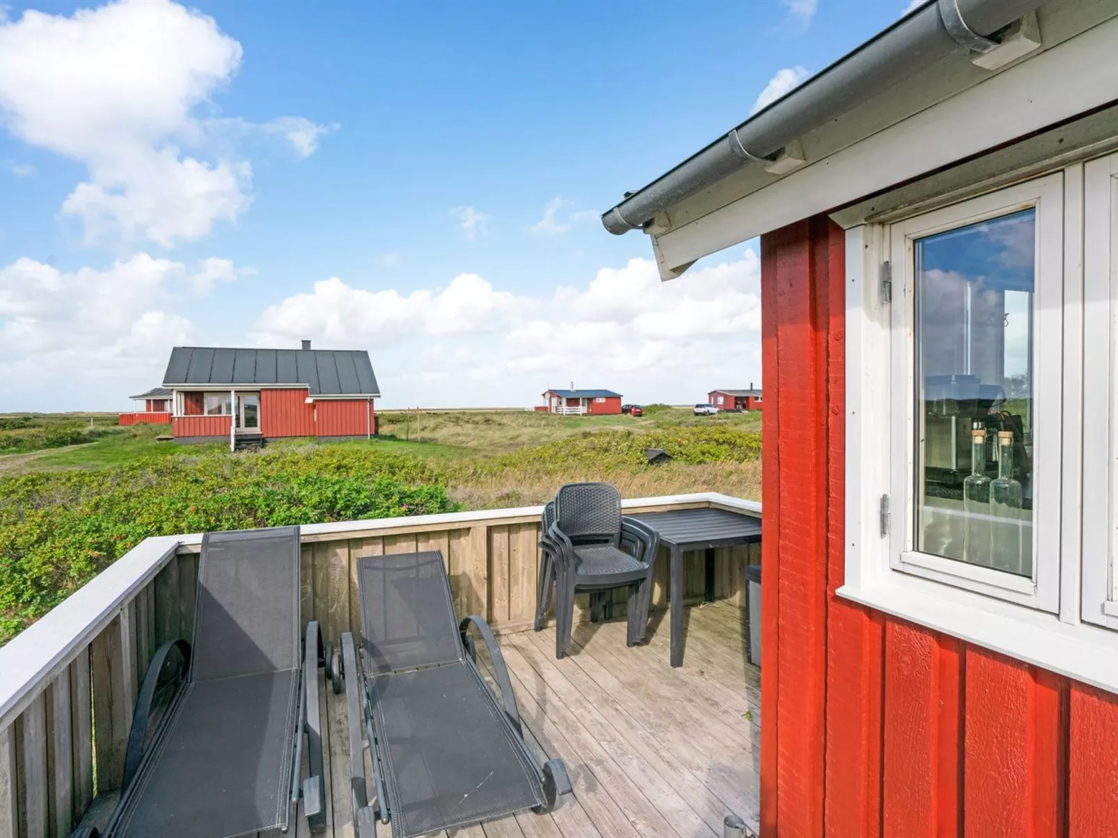 "Mortensen" - 350m from the sea-Buiten