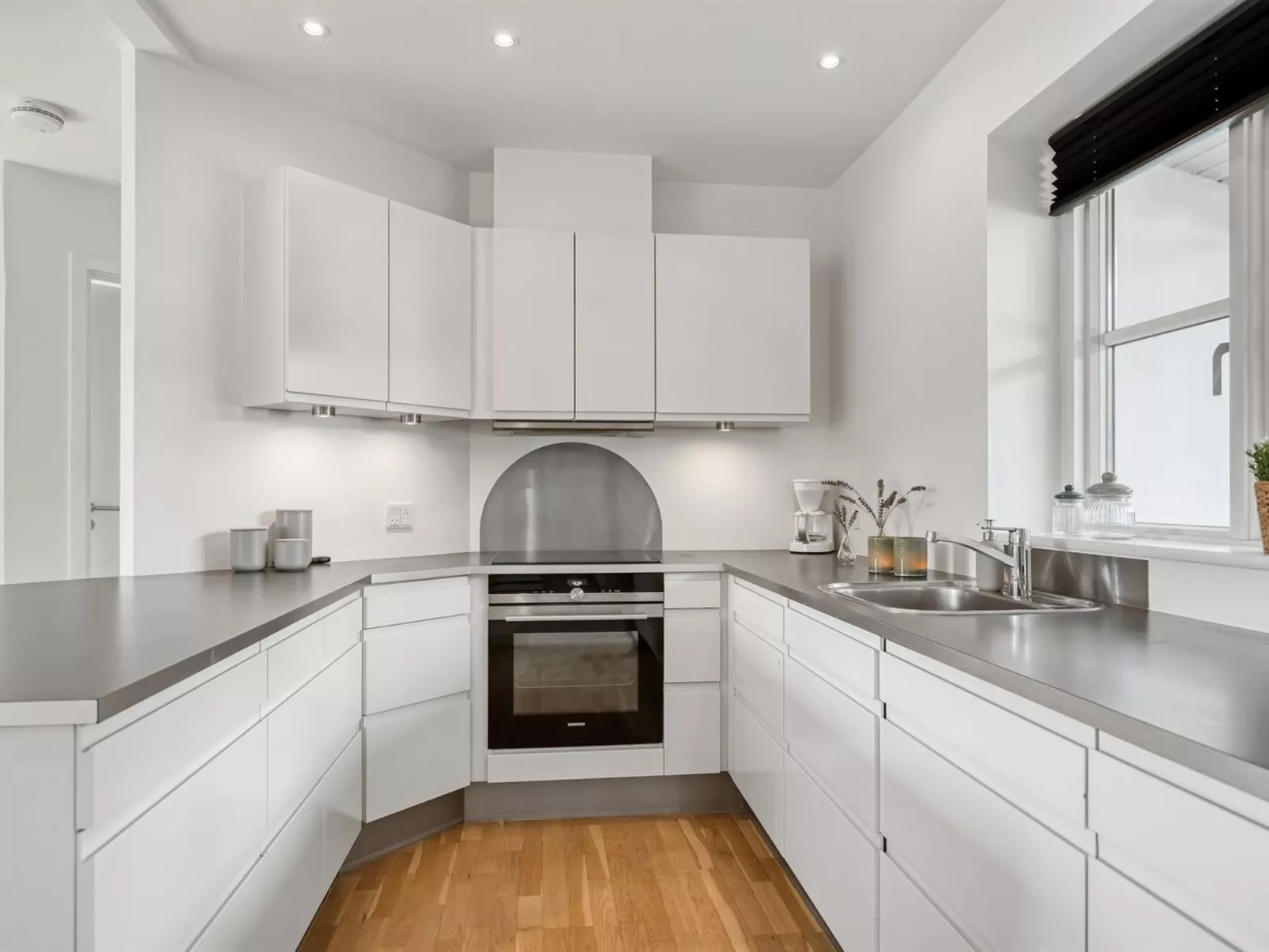 "Marijanne" - 500m from the sea-Binnen