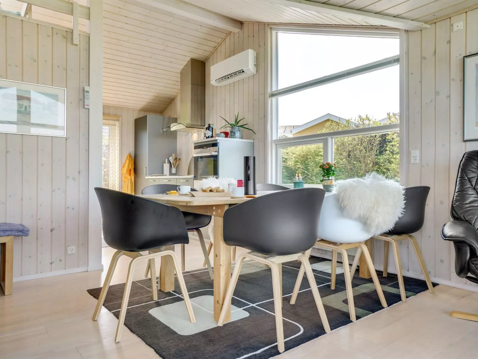 "Marjanna" - 350m from the sea-Binnen