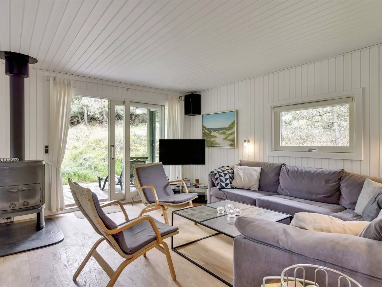 "Tjordis" - 600m to the fjord-Binnen