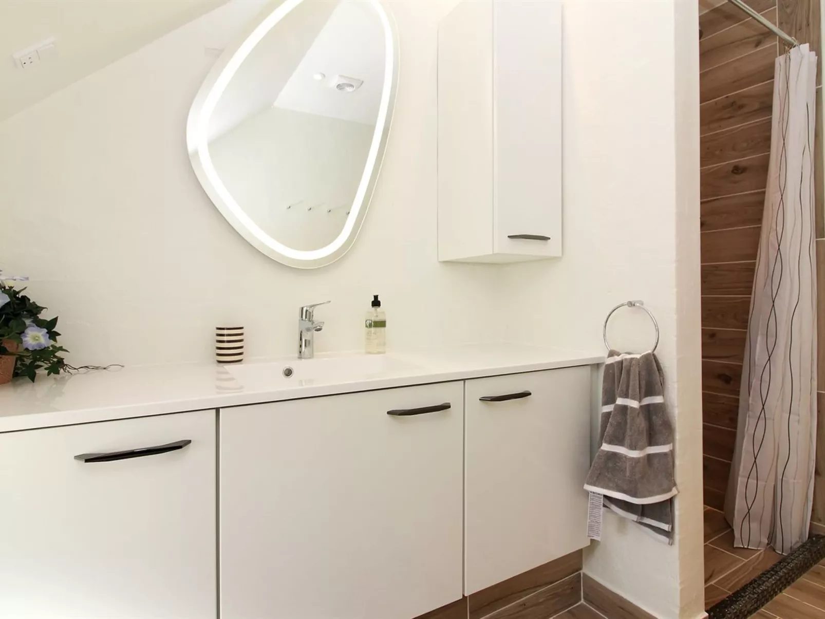 "Erra" - 250m from the sea-Binnen