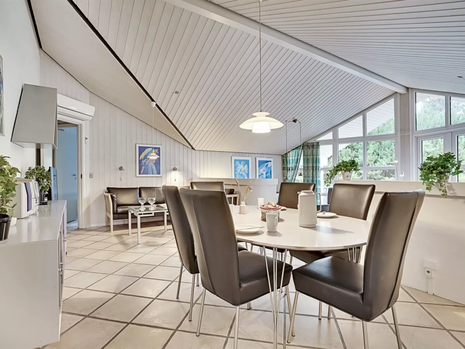 "Guththorm" - 600m from the sea-Binnen