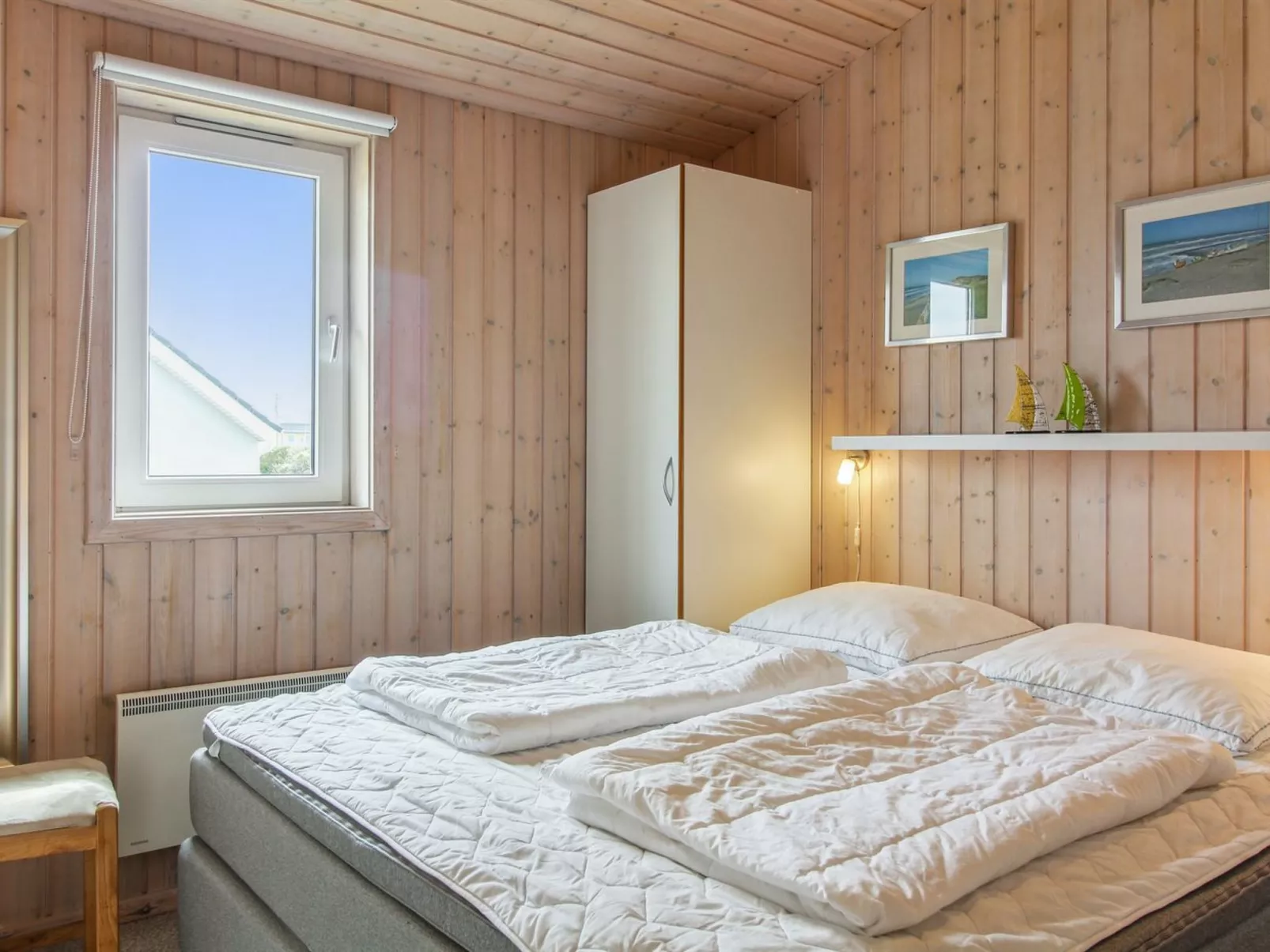 "Eyvin" - 100m from the sea-Binnen