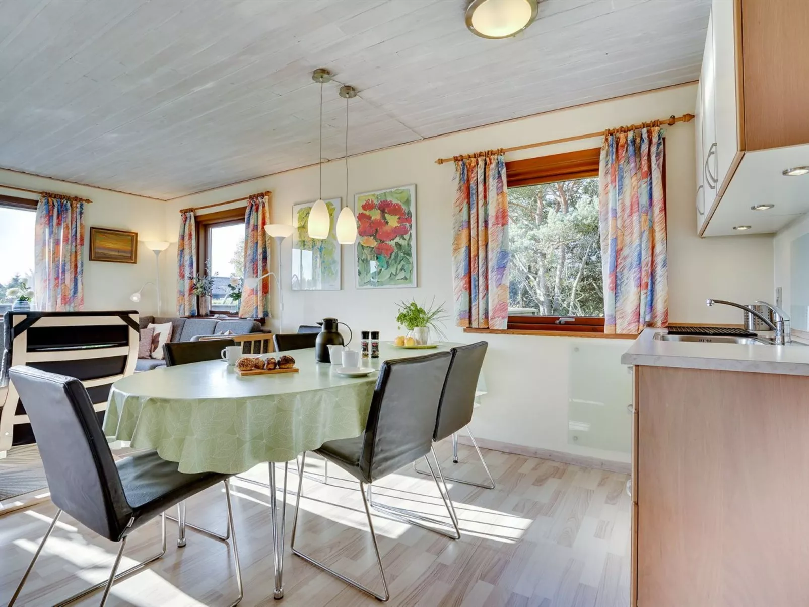 "Laiurenty" - 1km from the sea-Binnen