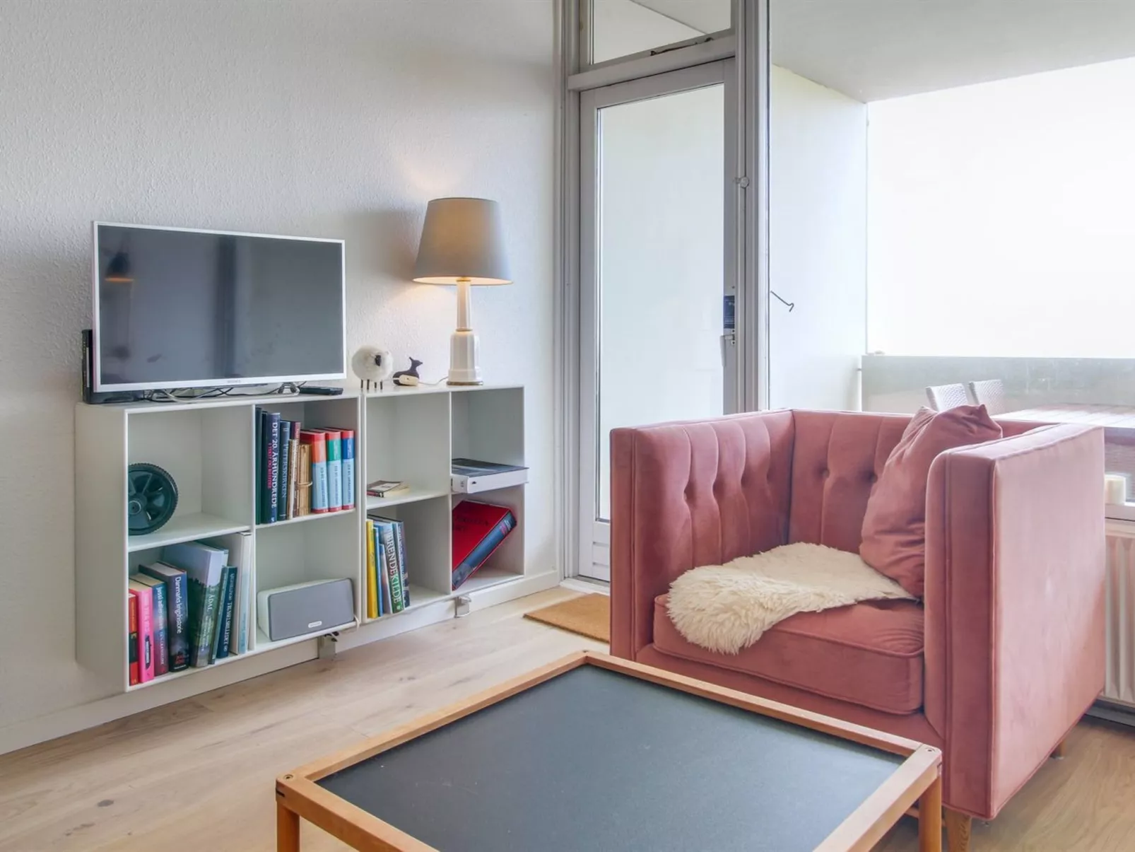 "Anedorte" - 50m from the sea-Binnen