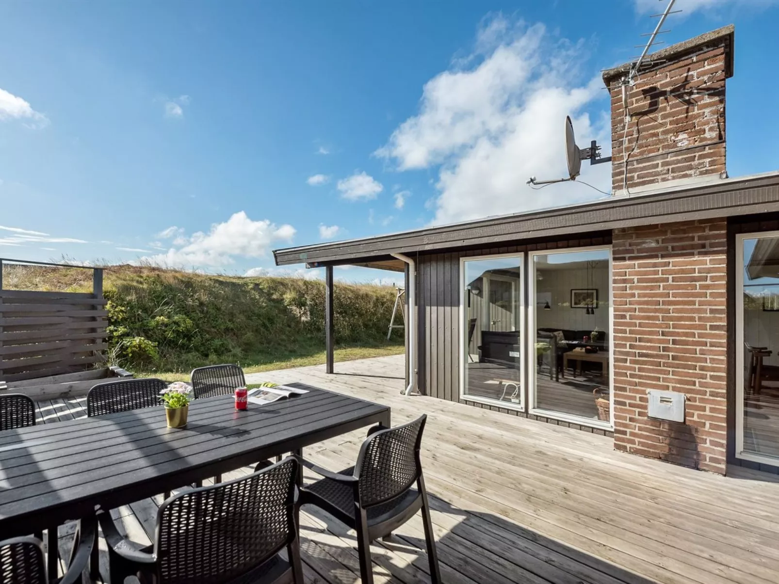 "Aiske" -  from the sea-Buiten