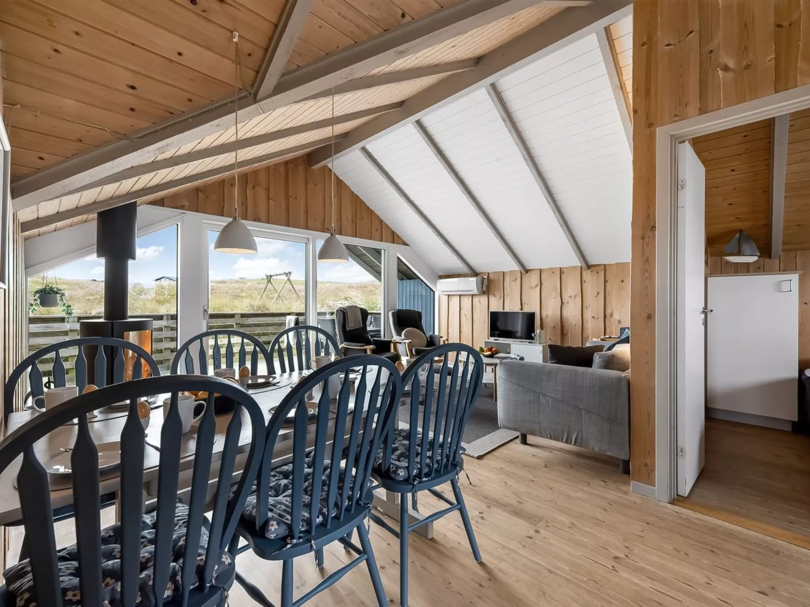 "Valia" - 400m to the fjord-Binnen