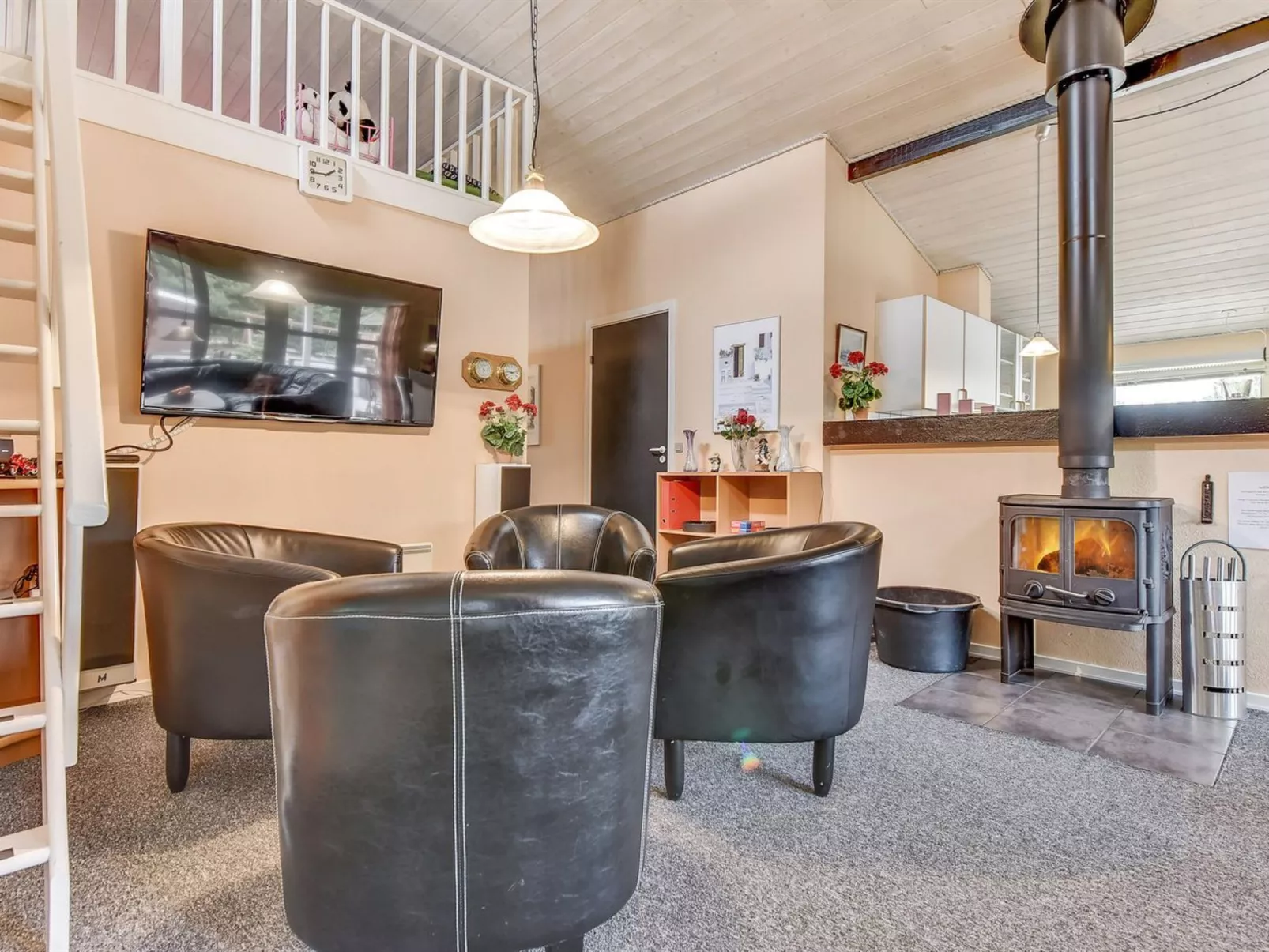 "Tascha" - 1.5km from the sea-Binnen