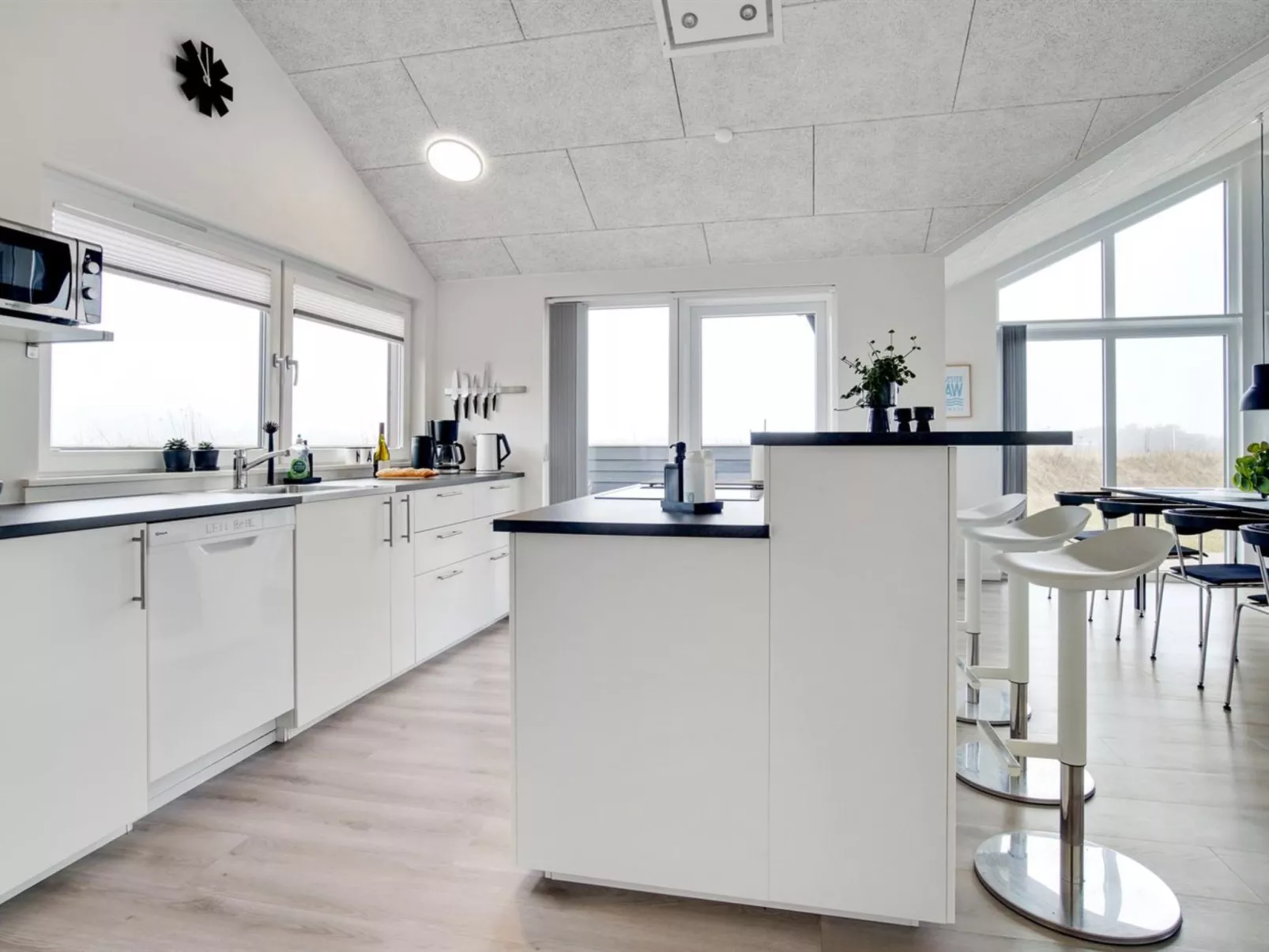 "Antina" - 400m from the sea-Binnen