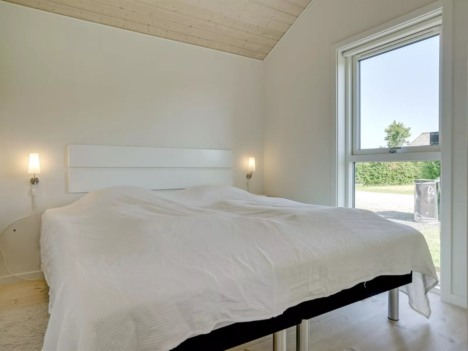 "Maybritt" - 100m from the sea-Binnen