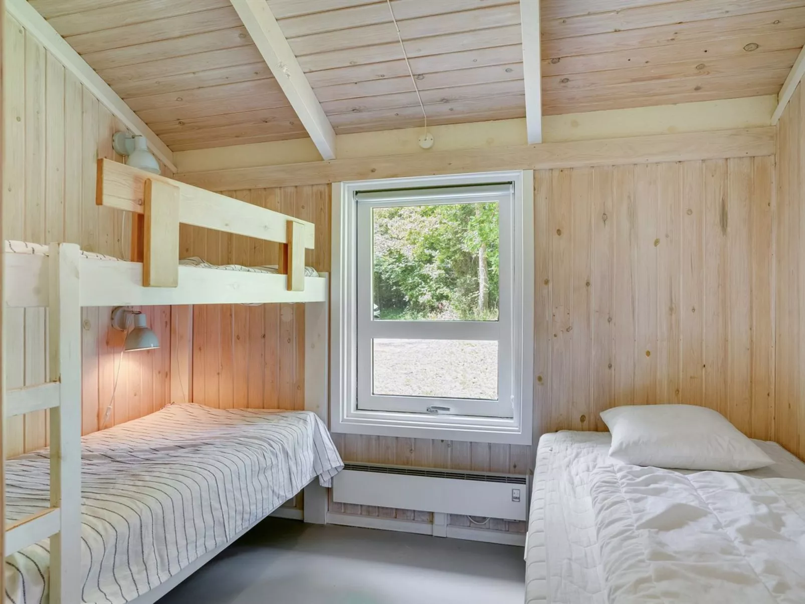 "Lovis" - 600m from the sea-Binnen